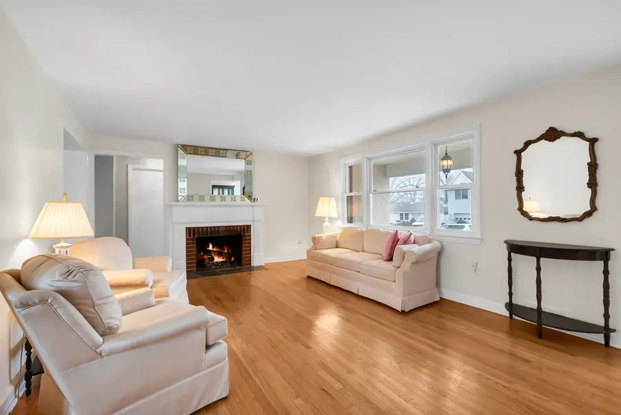 1 Riverview Avenue, Rumson, NJ 07760 - #3