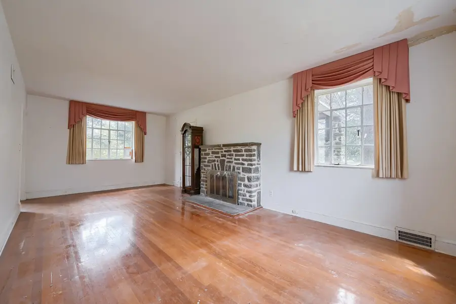 6580 Loch Raven Blvd, Baltimore, MD 21239 - #2