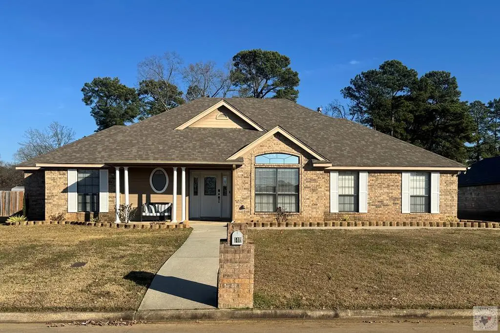 140 Corley Circle, Wake Village, TX 75501 - #1
