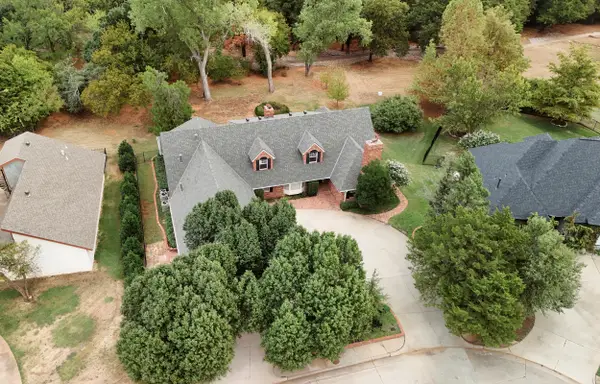 6004 Muirfield Drive, Edmond, OK 73025