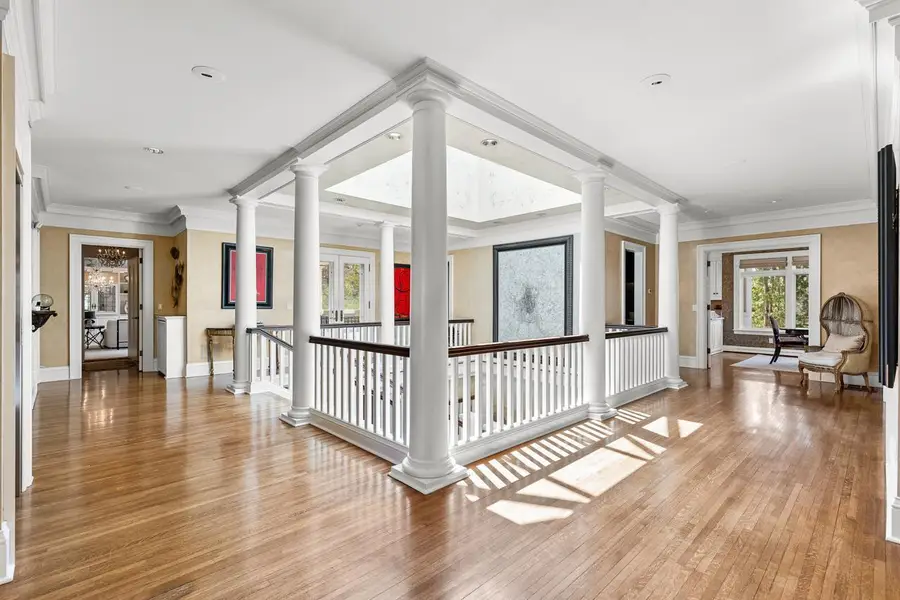 2427 E Lake Of The Isles Parkway, Minneapolis, MN 55405 - #3