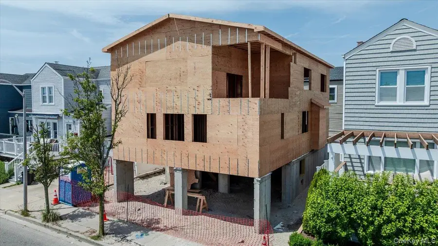 33 Farrell Street, Long Beach, NY 11561 - #3