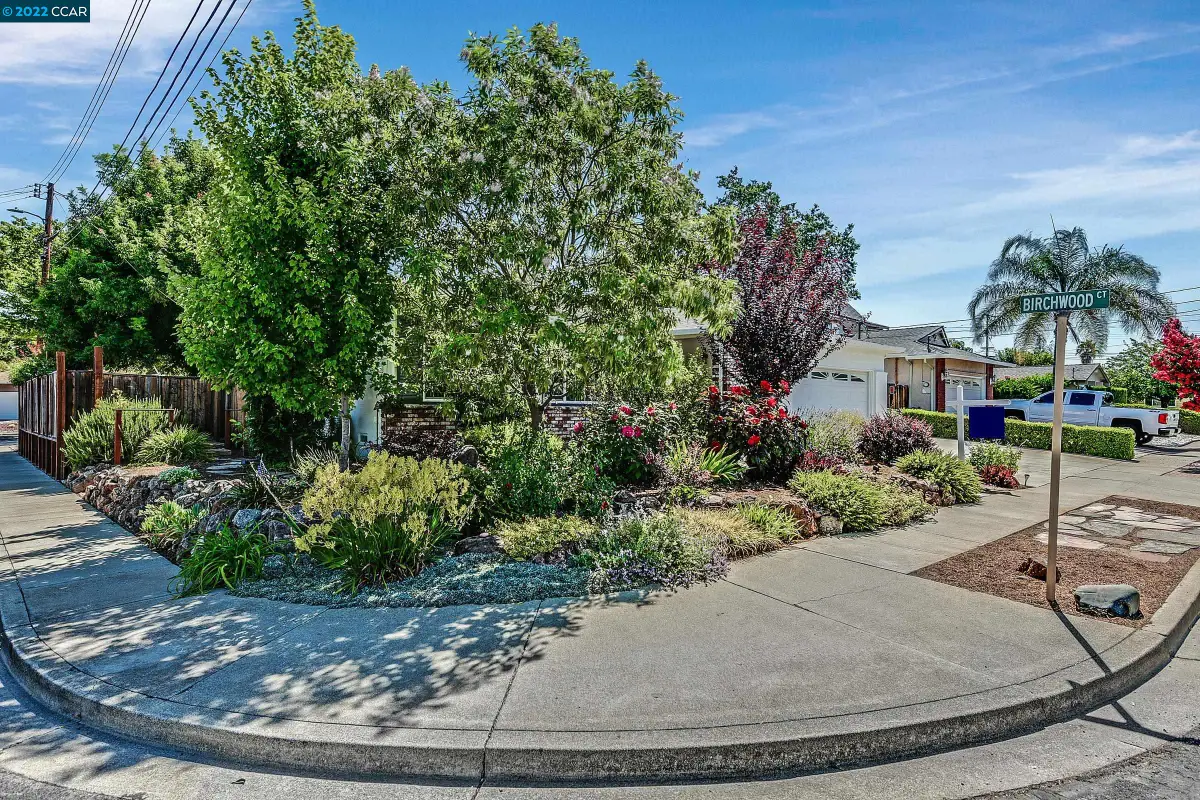 1876 Lynwood Dr, Concord, CA 94519 - Image #1