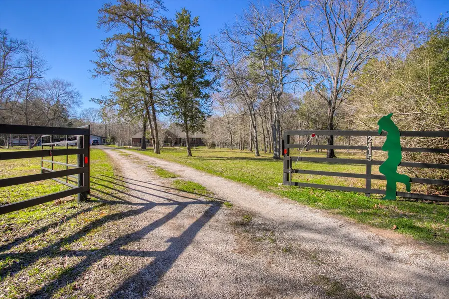 2415 Fm 1375 Road E, Huntsville, TX 77340 - Image #2