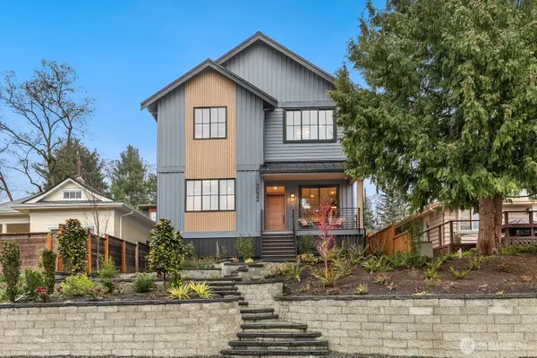 3032 NE Blakeley Street, Seattle, WA 98105