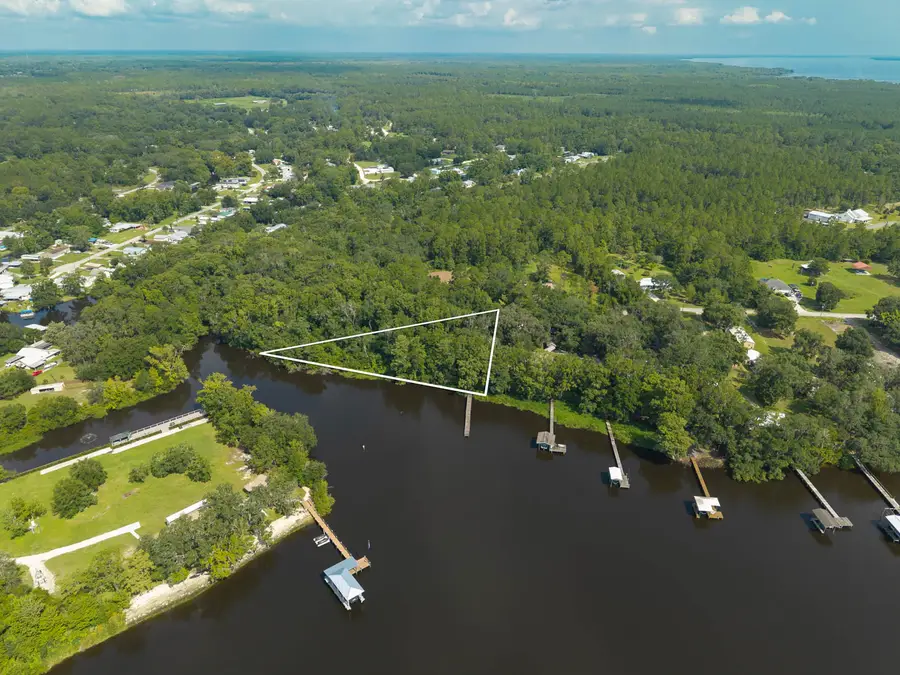 102 Cedar Creek Road, Palatka, FL 32177 - #2