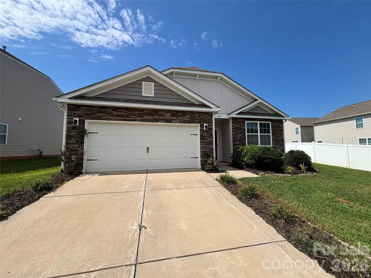 6816 Pennyroyal Way, Charlotte, NC 28216 - #1