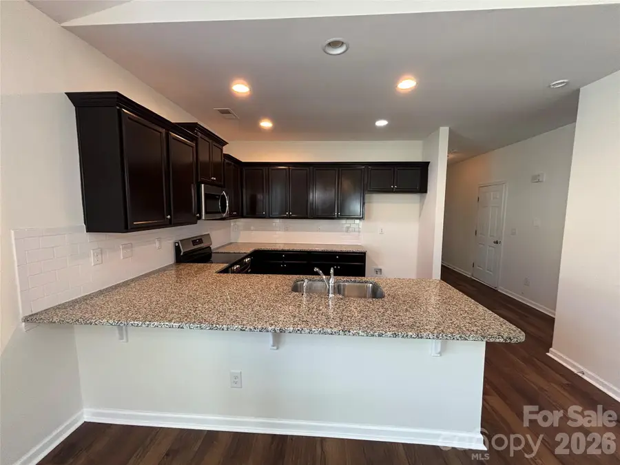 6816 Pennyroyal Way, Charlotte, NC 28216 - #3