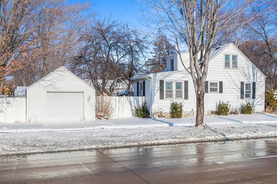 1844 11TH AVENUE, Green Bay, WI 54304 - Image #2