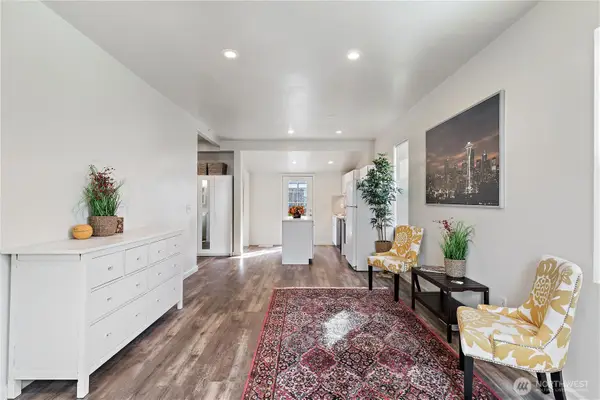 1521 E Spruce Street, Seattle, WA 98122