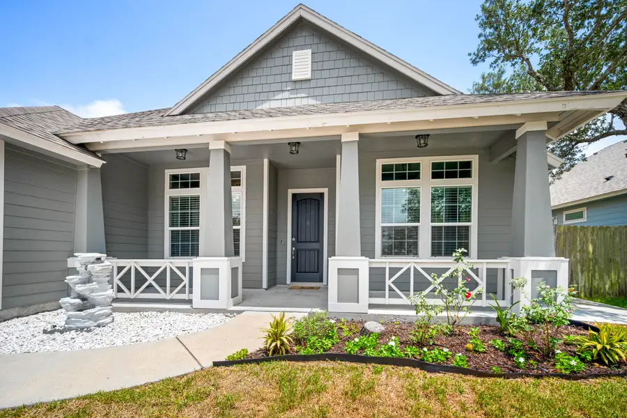 118 Norwood Oaks Drive, Rockport, TX 78382 - #2