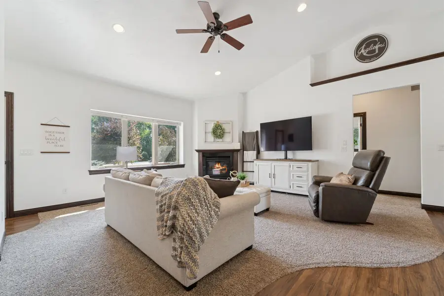 2398 W BARLEY WAY, Appleton, WI 54913 - #3