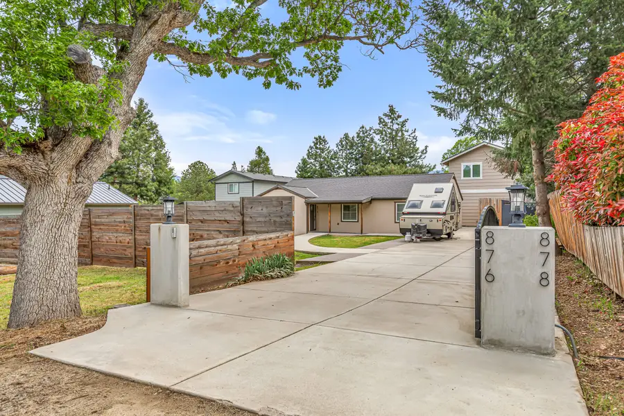 876 - 878 Clay Street, Ashland, OR 97520 - #3