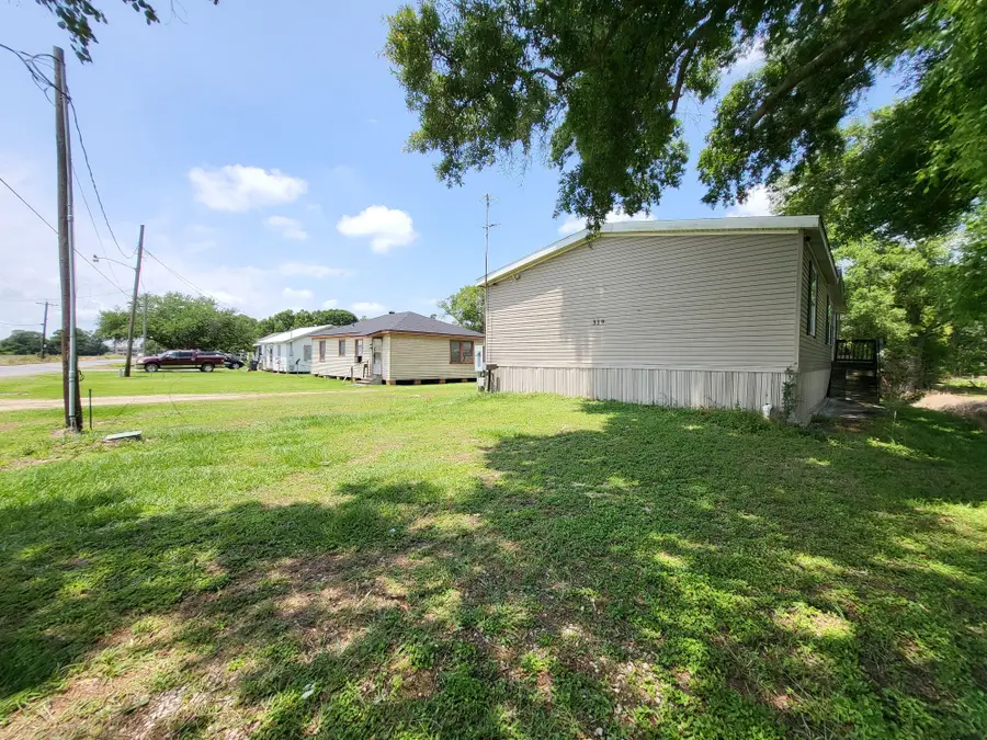319 E Lovell Street, Crowley, LA 70526 - Image #2