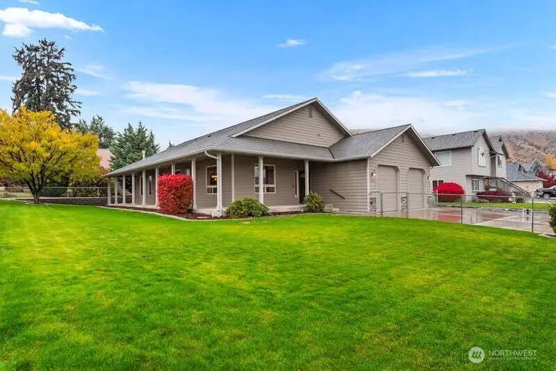 537 Chrisand Lane, Wenatchee, WA 98801 - #1
