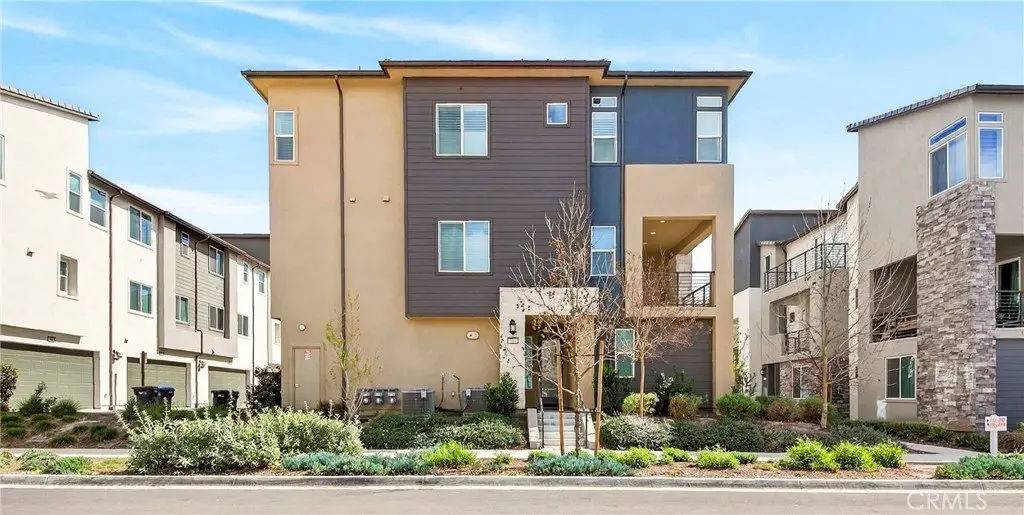 300 Tank, Irvine, CA 92618 - #1