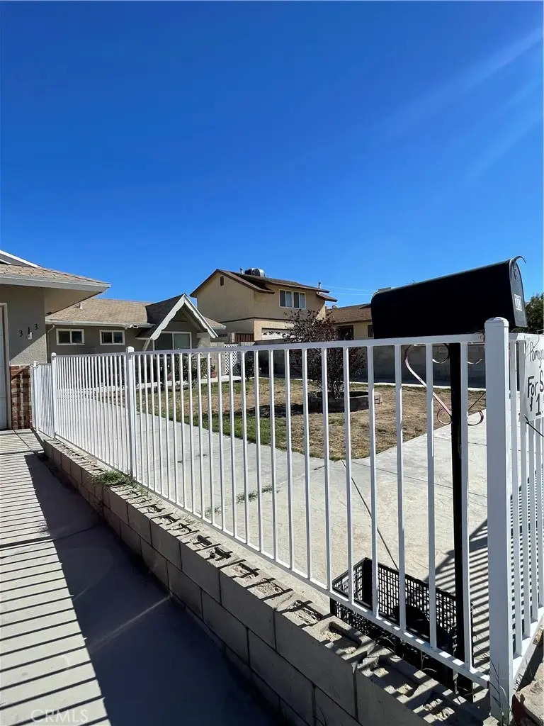 313 Broadway, Barstow, CA 92311 - #3