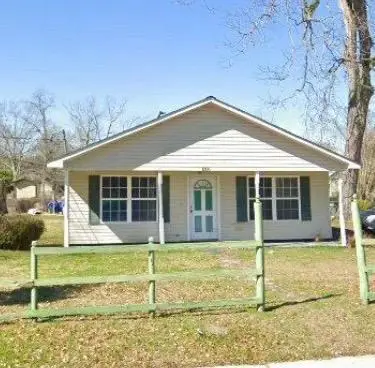 1006 Fletcher St, Thomasville, GA 31792