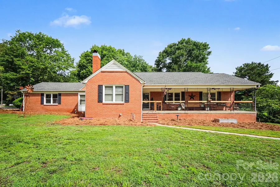 1224 Petes Road, Lincolnton, NC 28092 - #2