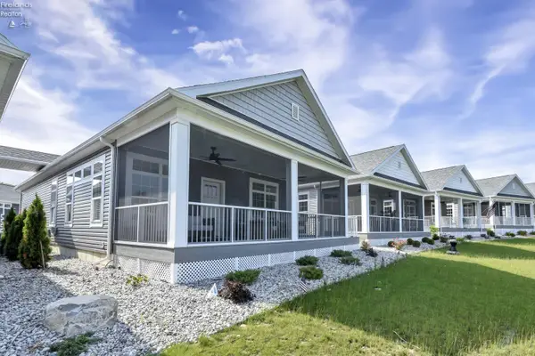 10850 E Bayshore Road #Cardinal Blvd 82, Marblehead, OH 43440