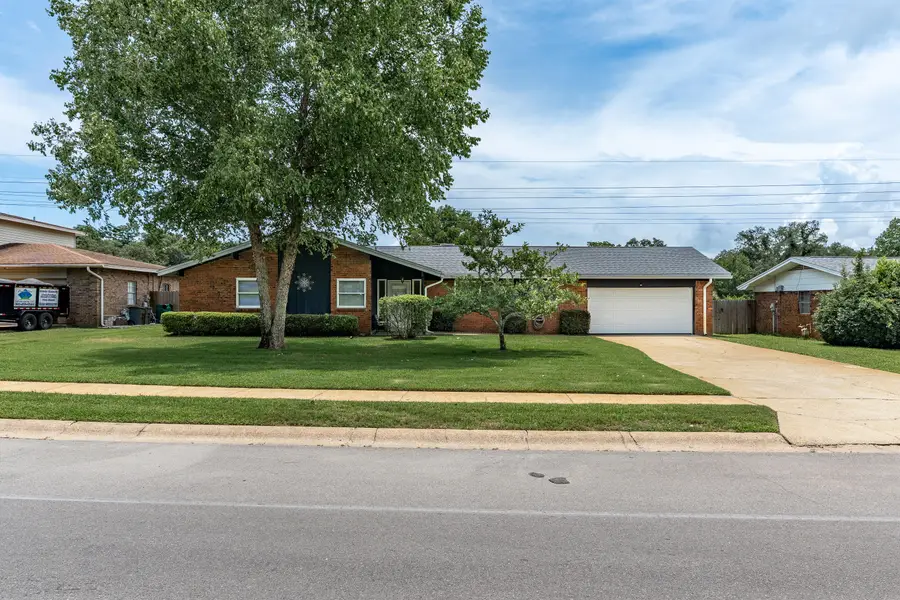 310 NW Jonquil Avenue, Fort Walton Beach, FL 32548 - Image #3