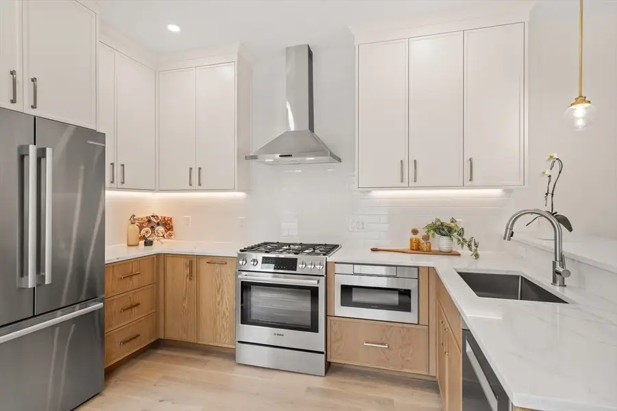 326 Lowell Street #2, Somerville, MA 02145 - #2