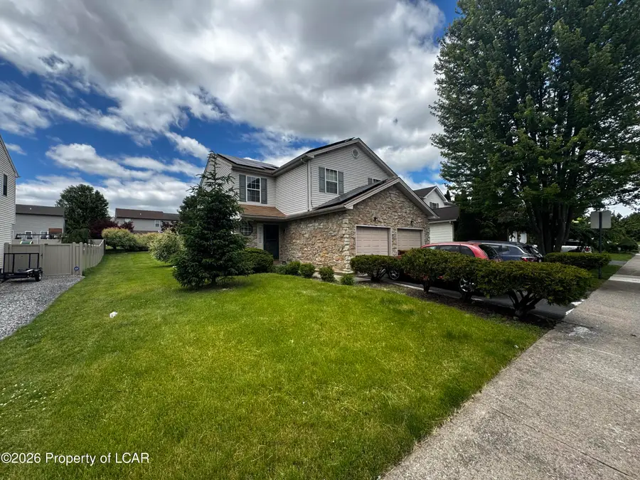 2585 Hickory Dr, Easton, PA 18040 - #2