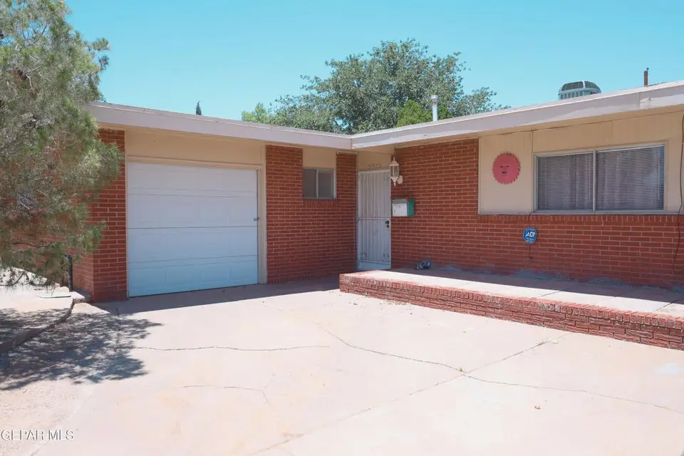 5325 Fairbanks Drive, El Paso, TX 79924 - Image #1