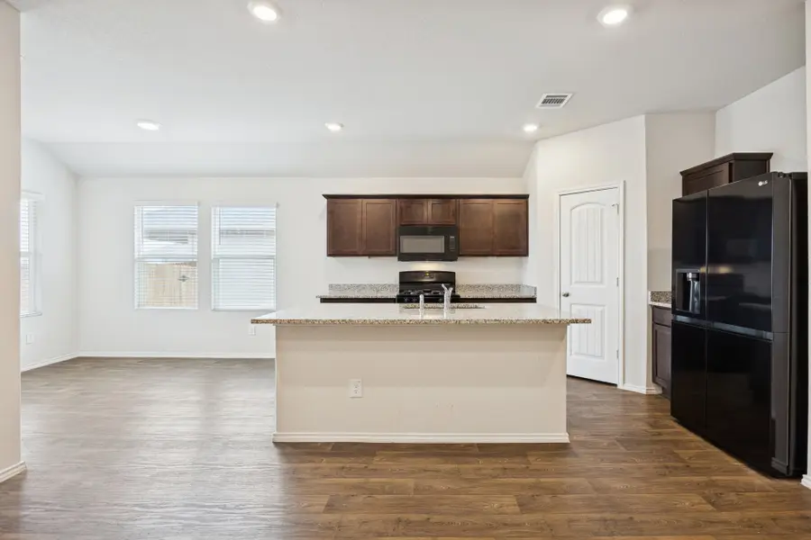 323 Shimmering Cv, San Marcos, TX 78666 - #3