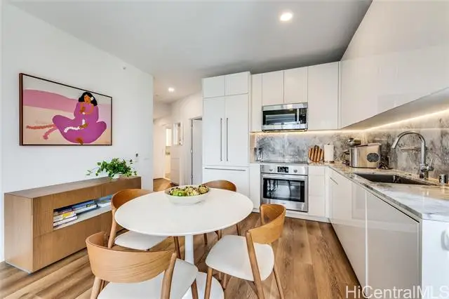 987 Queen Street #502, Honolulu, HI 96814 - #1