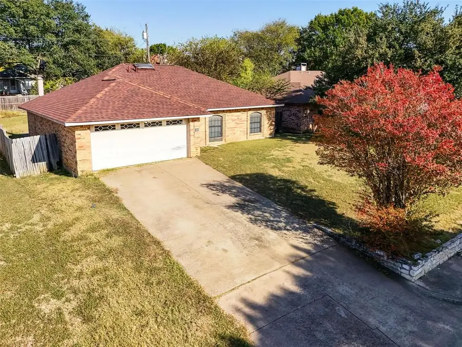 990 Brookside Drive, Cedar Hill, TX 75104 - Image #3