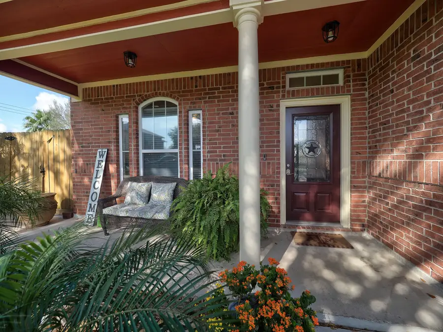 7025 Saar Court, Corpus Christi, TX 78414 - Image #3