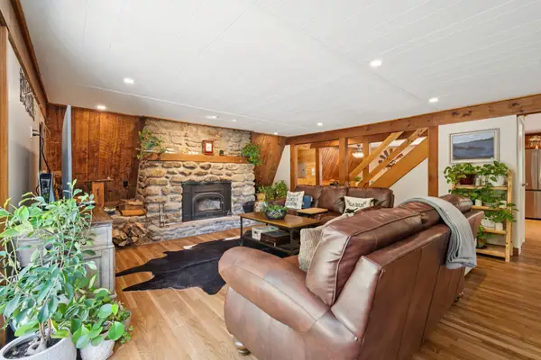 105 East Mountain Road, Newport, NH 03773