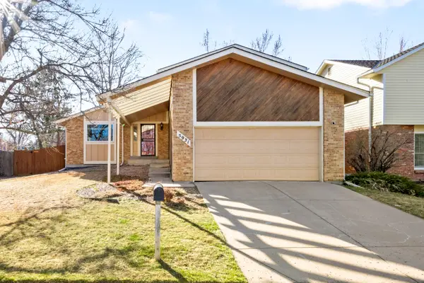 5931 S Lima Street, Englewood, CO 80111