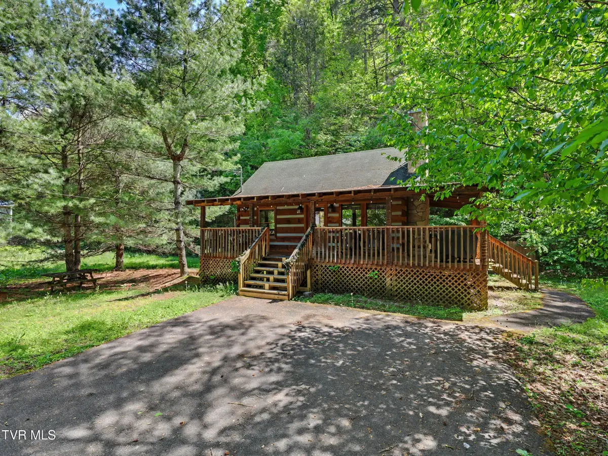 1561 Jobey Green Hollow Rd, Sevierville, TN 37876 - #1