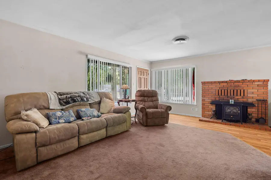 2165 Paris Avenue, Redding, CA 96001 - Image #3