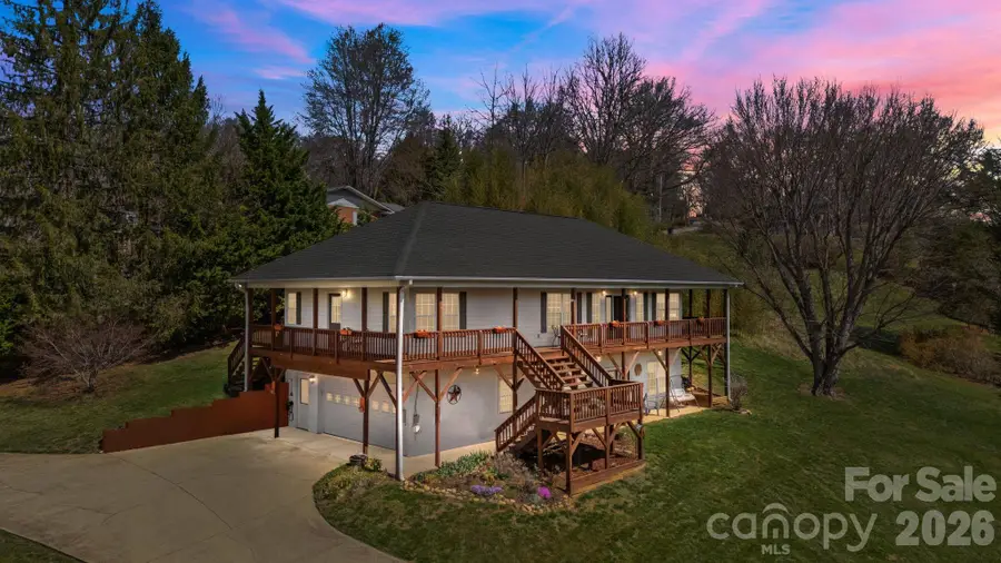 32 Keller Street, Waynesville, NC 28786 - #3