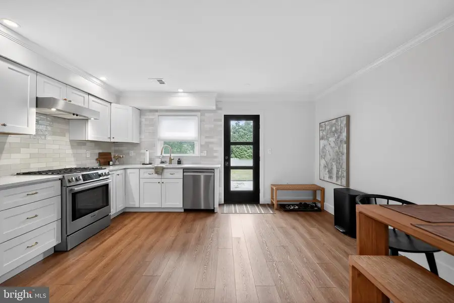 10 E Sutton Ave, Moorestown, NJ 08057 - #2