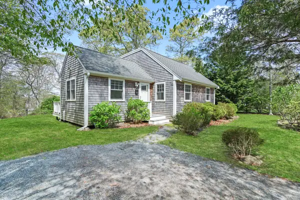 50 Lantern Lane, Tisbury, MA 02568