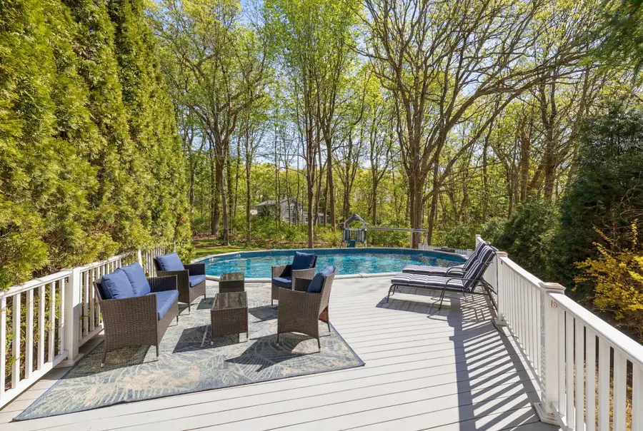 198 Pidgeon Hill Road, Huntington Station, NY 11746 - #2