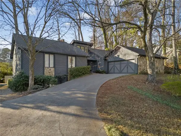1100 Lake Drive, Roswell, GA 30075