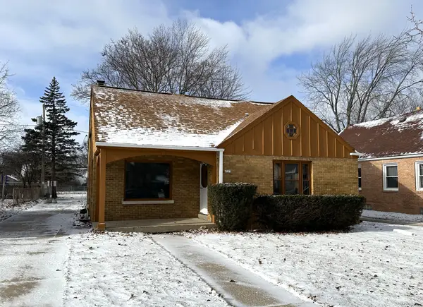 4557 N 42nd St, Milwaukee, WI 53209