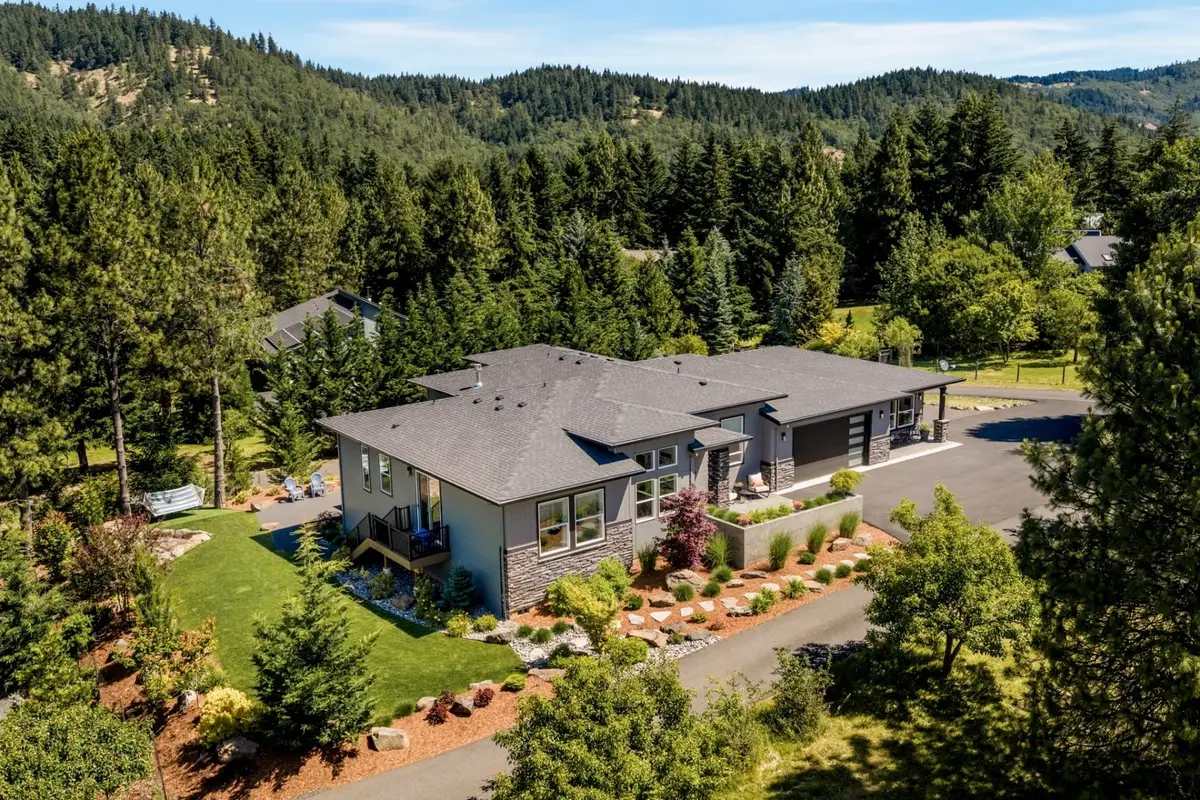 1105 Loganberry Ln, White Salmon, WA 98672 - #1