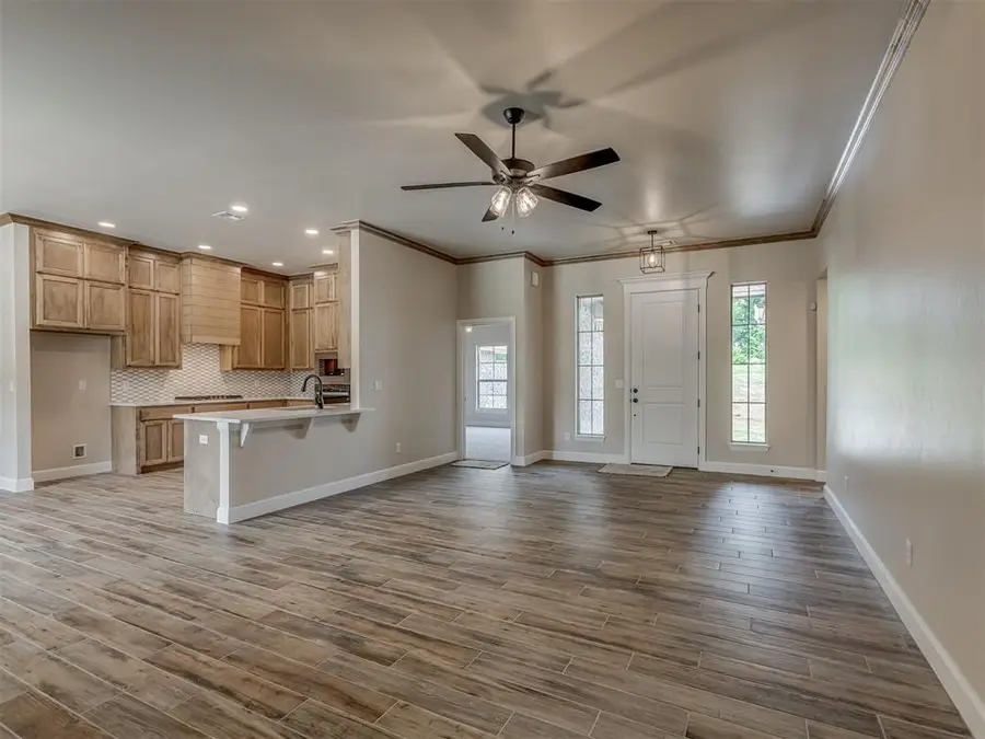 10200 Gentry Crossing, Oklahoma City, OK 73169 - #2