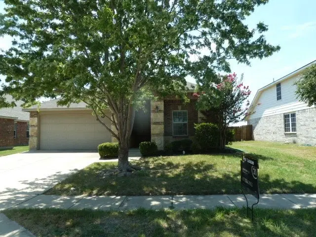 10321 Pyrite Drive, Fort Worth, TX 76131 - Image #2