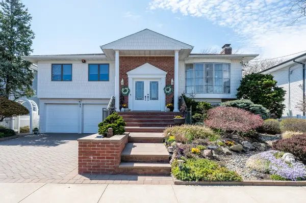 31 Regent Drive, Lido Beach, NY 11561