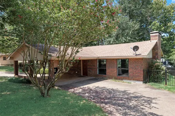 110 La Jolla Street, Mabank, TX 75156