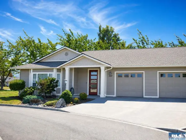 530 Evergreen Farm Way, Sequim, WA 98382