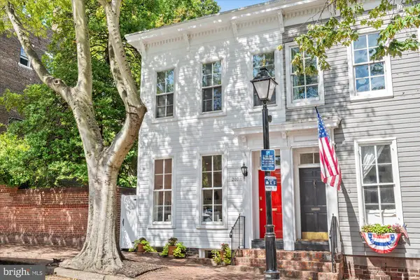 207 Cameron St, ALEXANDRIA, VA 22314