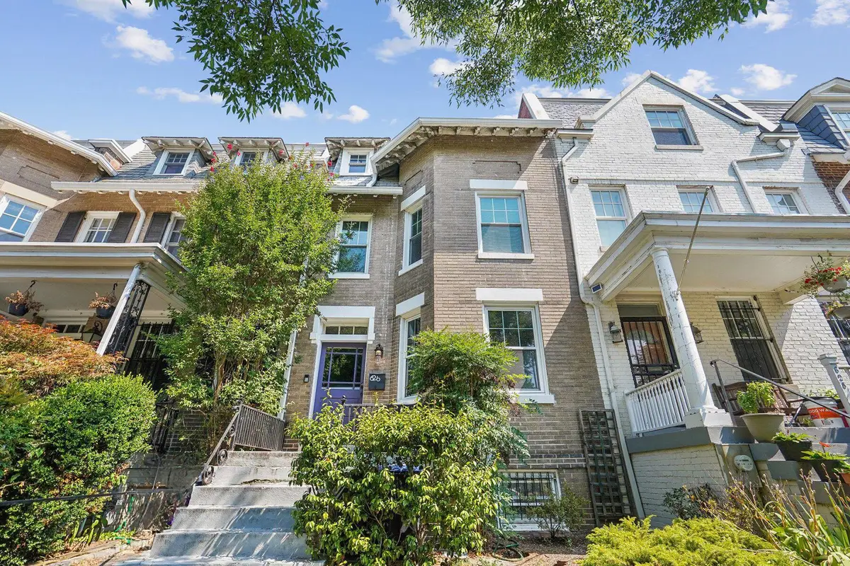 626 D St Ne, Washington, DC 20002 - #1
